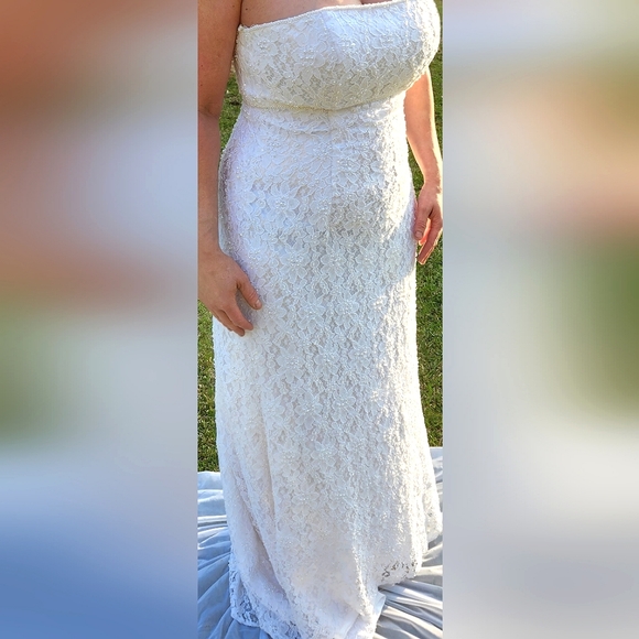 GALINA Dresses & Skirts - WHITE LACE STRAPLESS BEADED GALINA BRIDAL GOWN